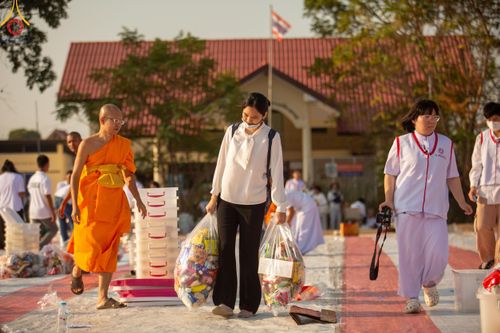 ภาพ No.115773:V.15 สามัคคี การเตรียมงาน เก็บงาน การรับบุญของเจ้าหน้าที่หน่วยงานต่างๆ เพื่อโครงการธรรมยาตรา กตัญญูบูชามหาปูชนียาจารย์ พระมงคลเทพมุนี (สด จนฺทสโร) พระผู้ปราบมาร อนุสรณ์สถาน 7 แห่ง ปีที่ 12 ระหว่างวันที่ 2 - 31 มกราคม พ.ศ.2567