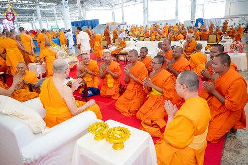 ภาพ No.185250:พิธีถวายมหาสังฆทาน 1,000 วัด ในวาระอายุวัฒนมงคล 84 ปี หลวงพ่อทัตตชีโว วันอาทิตย์ที่ 22 ธันวาคม พ.ศ. 2567 ณ สภาธรรมกายสากล วัดพระธรรมกาย