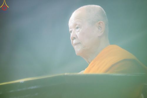 ภาพ No.123179:พระธรรมยาตรารับประกาศนียบัตร และพระของขวัญ ในวันอาทิตย์ต้นเดือนที่ 4 กุมภาพันธ์ พ.ศ.2567 ณ สภาธรรมกายสากล วัดพระธรรมกาย