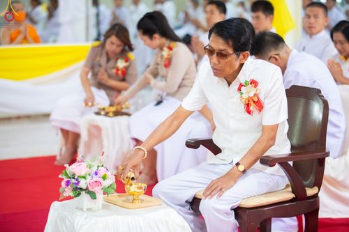 ภาพ No.86665:พิธีเจริญพระพุทธมนต์ถวายพระพรชัยมงคลแด่ สมเด็จพระนางเจ้าสิริกิติ์ พระบรมราชินีนาถ พระบรมราชชนนีพันปีหลวง พระบาทสมเด็จพระวชิรเกล้าเจ้าอยู่หัว และสมเด็จพระนางเจ้าฯ พระบรมราชินี วันจันทร์ที่ ๒๘ สิงหาคม พ.ศ. ๒๕๖๖ ณ มณฑลพิธีฯ อาคารโถงช้างฯ วัดพระธรรมกาย