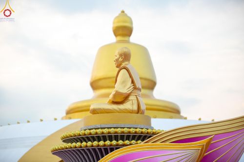 ภาพ No.118464:พิธีตักบาตรพระธรรมยาตรา ปีที่ 12 ณ อนุสรณ์สถานลำดับที่ 5 สถานที่เผยแผ่วิชชาธรรมกายครั้งแรก อนุสรณ์สถานบางปลา จ.นครปฐม วันที่ 25 มกราคม พ.ศ. 2567