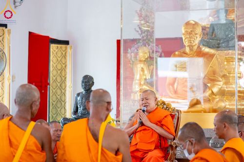 ภาพ No.101224:พิธีบรรพชาธรรมทายาท ในโครงการอุปสมบทบูชาธรรม มหาปูชนียาจารย์ พ.ศ. 2566 ณ วัดสองพี่น้อง สุพรรณบุรี วันที่ 5 ธันวาคม พ.ศ. 2566