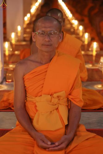 ภาพ No.302908:วันที่ 24 มกราคม พ.ศ. 2569 พิธีจุดประทีปธรรมถวายเป็นพุทธบูชา  และบูชาธรรมมหาปูชนียาจารย์  ณ อาคารธรรมยาตรา กตัญญูบูชามหาปูชนียาจารย์  ตรงข้ามวัดปากน้ำภาษีเจริญ จ.กรุงเทพมหานคร ในโครงการธรรมยาตรา กตัญญูบูชา มหาปูชนียาจารย์ พระมงคลเทพมุนี(สด จนฺทสโร) พระผู