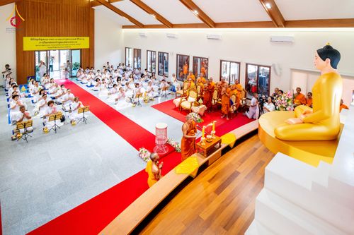 ภาพ No.336215:วันจันทร์ที่ 22 มิถุนายน พ.ศ.2569 พิธีอัญเชิญพระธรรมกาย และบรรจุพระบรมสารีริกธาตุ  ภายในเกศดอกบัวตูม องค์พระประธาน ณ อาคารสมปรารถนา วัดกลางธนรินทร์ ต.บ้านแป้ง อ.พรหมบุรี จ.สิงห์บุรี