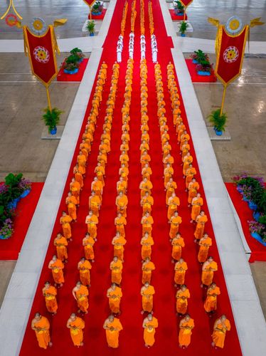 ภาพ No.153179:พิธีมุทิตาสักการะ พระภิกษุ-สามเณร ผู้สอบไล่ได้เปรียญธรรม ประโยค 1-2 ถึงประโยค ป.ธ.9 และบาลีศึกษา ประโยค1-2 ถึง บ.ศ.9 , พิธีมอบดวงแก้วสามเณรผู้ทรงบาลีไวยากรณ์ วัดพระธรรมกาย และ ศูนย์ส่งเสริมศีลธรรมในประเทศและต่างประเทศ วันอาทิตย์ที่ 8 กันยายน พ.ศ.2567