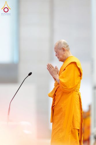 ภาพ No.215372:วันอาทิตย์ต้นเดือนที่ 6 เมษายน พ.ศ. 2568 ขบวนอัญเชิญผ้าป่าสมทบ มหาสังฆทาน 40,000 กว่าวัดทั่วประเทศ ณ สภาธรรมกายสากล วัดพระธรรมกาย