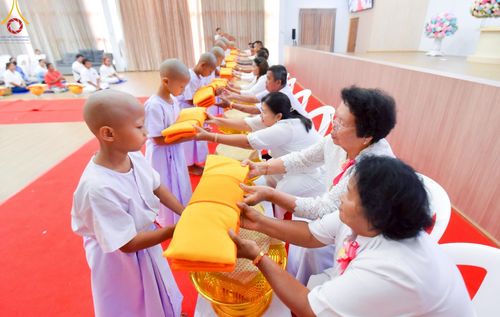 ภาพ No.216475:วันอังคารที่ 8 เม.ย. พ.ศ. 2568 พิธีบรรพชาสามเณร ณ ศูนย์ปฏิบัติธรรมเขาคิชฌกูฏ จันทบุรี