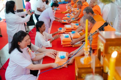 ภาพ No.182226:พิธีทอดกฐิน ณ วัดหนองกะดวง อ.ดอนเจดีย์ จ.สุพรรณบุรี ในโครงการทอดกฐินสามัคคีทั่วไทย 30,000 วัด บูชาธรรม 80 ปี หลวงพ่อธัมมชโย โดยคณะศิษยานุศิษย์วัดพระธรรมกาย วันที่ 9 พฤศจิกายน พ.ศ.2567