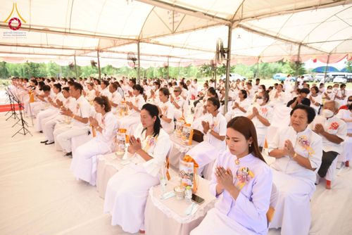 ภาพ No.131495:พิธีทอดผ้าป่ายกค้ำฟ้ามหามงคล อาคาร 80 ปี หลวงพ่อธัมมชโย ณ ศูนย์ปฏิบัติธรรมวิหารแดง ต.เจริญธรรม อ.วิหารแดง จ.สระบุรี วันที่ 17 มีนาคม พ.ศ. 2567