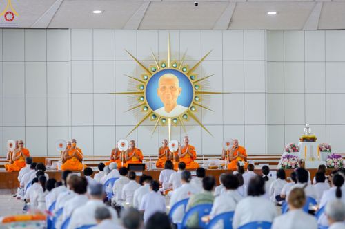 ภาพ No.87670:พิธีบุพเปตพลี  ครั้งที่ 140 ร่วมอุทิศบุญแด่หมู่ญาติที่ล่วงลับไปแล้ว และสืบทอดอายุพระพุทธศาสนา วันพฤหัสบดีที่ 14 กันยายน พ.ศ.2566 วันพระแรม 14 ค่ำ เดือน 9 ณ หอฉันคุณยายอาจารย์ฯ วัดพระธรรมกาย