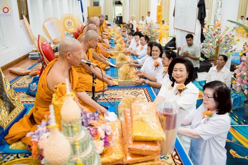 ภาพ No.277637:วันที่ 5 พฤศจิกายน พ.ศ. 2568 พิธีทอดกฐินสามัคคีทั่วไทย ณ วัดหัวถนนเหนือ ต.หัวถนน อ.ท่าตะโก จ.นครสวรรค์ โดยคณะศิษยานุศิษย์ บูชาธรรม 81 ปี หลวงพ่อธัมมชโย