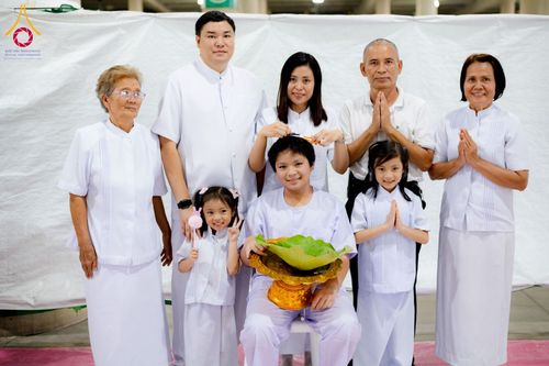 ภาพ No.143803:พิธีปลงผมยุวธรรมทายาท โครงการสามเณรโรงเรียนนานาชาติ รุ่นที่  13 ณ วิหารคด คอร์ 9 วัดพระธรรมกาย วันอาทิตย์ที่ 7 กรกฎาคม พ.ศ. 2567
