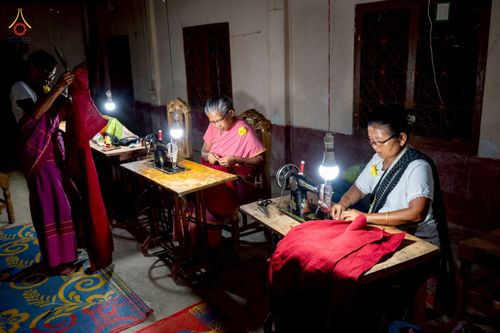 ภาพ No.257490:วันที่ 17 ตุลาคม พ.ศ. 2568 พิธีทอดกฐินสมทบวัดกัลยาณมิตรต่างประเทศ  บูชาธรรม 81 ปี หลวงพ่อธัมมชโย ณ ศูนย์ปฏิบัติธรรมไมตรีปูร์ เมืองคาร์การชารี ประเทศบังกลาเทศ 