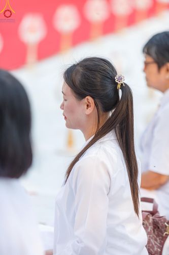 ภาพ No.192628:พิธีจุดประทีปถวายเป็นพุทธบูชา และบูชาธรรมมหาปูชนียาจารย์ ณ อนุสรณ์สถานคลองบางนางแท่น อ.สามพราน จ.นครปฐม ในโครงการธรรมยาตรา กตัญญูบูชา มหาปูชนียาจารย์ พระมงคลเทพมุนี(สด จนฺทสโร) พระผู้ปราบมาร อนุสรณ์สถาน 7 แห่ง ปีที่ 13 วันที่ 10 มกราคม พ.ศ. 2568