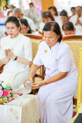 ภาพ No.173971:พิธีทอดกฐิน ณ วัดสุดสวาสดิ์ ต.บ้านคลอง อ.เมือง จ.พิษณุโลก ในโครงการกฐินสามัคคีทั่วไทย 30,000 วัด บูชาธรรม 80 ปี หลวงพ่อธัมมชโย โดยคณะศิษยานุศิษย์วัดพระธรรมกาย วันที่ 9 พฤศจิกายน พ.ศ. 2567