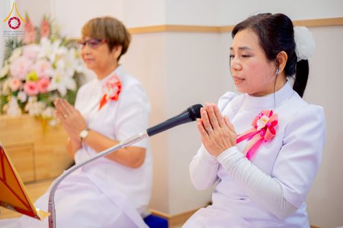 ภาพ No.221272:วันศุกร์ที่ 25 เมษายน พ.ศ. 2568 พิธีอัญเชิญรูปเหมือนพระมงคลเทพมุนี (สด จนฺทสโร) พระผู้ปราบมาร พิธีทอดผ้าป่าสามัคคี 25 ปี พิธีถวายสังฆทาน 15 วัด แด่เจ้าอาวาสภาคพื้นเอเชีย และแอฟริกา ในวาระครบ 25 ปี วัดพระธรรมกายโอซาก้า ประเทศญี่ปุ่น