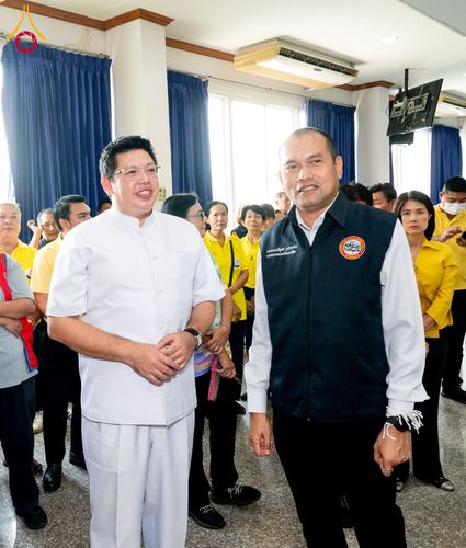 ภาพ No.159379:วัดพระธรรมกาย มูลนิธิธรรมกาย คณะศิษยานุศิษย์ฯ มอบถุงยังชีพ ข้าวสารอาหารแห้ง สมทบศูนย์รับบริจาคช่วยเหลือ ผู้ประสบภัยภาคเหนือ จังหวัดปทุมธานี มอบชุดอาหารปรุงสุกใหม่ ส่งแรงใจแก่เจ้าหน้าที่ผู้ปฏิบัติงาน และจิตอาสา วันที่ 27 กันยายน พ.ศ. 2567