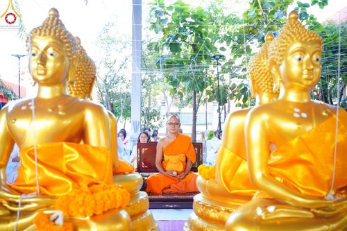 ภาพ No.186400:พิธีบรรจุพระบรมสารีริกธาตุ และพิธีพุทธาภิเษกองค์พระประธาน 150 องค์  ส่งประดิษฐาน ณ ดินแดนพุทธภูมิ อินเดีย-เนปาล ณ วัดประยูรธรรมาราม อ.ลำลูกกา จ.ปทุมธานี วันอาทิตย์ที่ 15 ธันวาคม พ.ศ. 2567