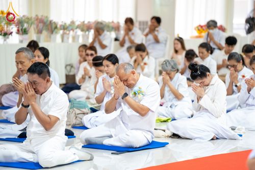 ภาพ No.174778:พิธีทอดกฐินสามัคคี ธรรมอุทยานบ้านแป้ง อำเภอพรหมบุรี จังหวัดสิงห์บุรี ในโครงการกฐินสามัคคีทั่วไทย 30,000 วัด บูชาธรรม 80 ปี หลวงพ่อธัมมชโย โดยคณะศิษยานุศิษย์วัดพระธรรมกาย วันที่ 26 ตุลาคม พ.ศ. 2567