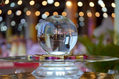 ภาพ No.223945:วันวิสาขบูชา วันอาทิตย์ที่ 11 พฤษภาคม พ.ศ. 2568 พิธีจุดวิสาขประทีป ,  พิธีเวียนประทักษิณรอบพระมหาธรรมกายเจดีย์ , พิธีฉลองชัยสวดมนต์บทธัมมจักกัปปวัตตนสูตร ครบ 7,357,000,000 จบ ณ มหารัตนวิหารคด วัดพระธรรมกาย