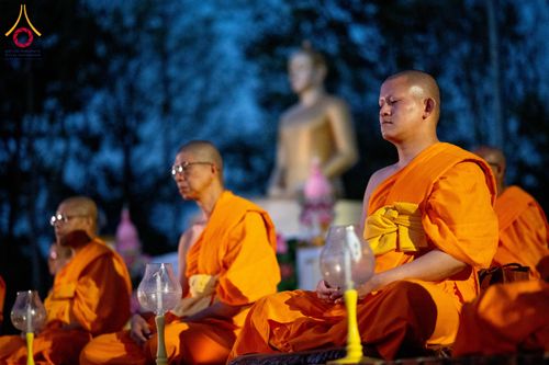 ภาพ No.130605:พิธีจุดโคมประทีปถวายเป็นพุทธบูชา ในโครงการบรรพชา 1,250 รูป ณ มหาวิหารมายาเทวี แดนประสูติ สวนลุมพินี ประเทศเนปาล วันที่ 9 มีนาคม พ.ศ. 2567