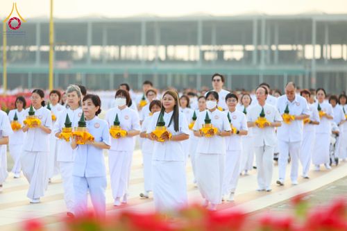 ภาพ No.63124:โครงการอุปสมบทหมู่ บูชาธรรมหลวงพ่อธัมมชโย พ.ศ.2567 ณ ลานธรรม พระมหาธรรมกายเจดีย์ วัดพระธรรมกาย วันที่ 13 เมษายน พ.ศ.2567
