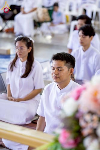 ภาพ No.277124:วันอาทิตย์ที่ 7 ธันวาคม พ.ศ. 2568 พิธีบูชาข้าวพระ ณ สภาธรรมกายสากล วัดพระธรรมกาย