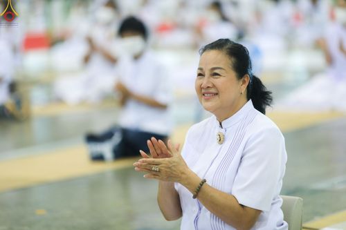 ภาพ No.88122:พิธีมุทิตาสักการะ เปรียญธรรม 9,6,3 และบาลีศึกษา 6,3  พิธีมอบดวงแก้วสามเณรทรงบาลีไวยากรณ์ วันอาทิตย์ 17 กันยายน พ.ศ. 2566 ณ สภาธรรมกายสากล วัดพระธรรมกาย