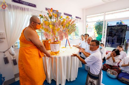 ภาพ No.94873:พิธีทอดกฐินสามัคคีทั่วไทย 5,000 วัด ณ วัดโพธิ์ศรีเจริญ อ.ศรีประจันต์ จ.สุพรรณบุรี วันที่ 12 พฤศจิกายน พ.ศ. 2566