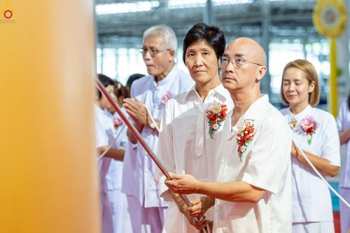 ภาพ No.242517:วันอาทิตย์ที่ 31 สิงหาคม พ.ศ. 2568 งานบุญวันอาทิตย์ พิธีจุดเทียนใจ ไฟนิรันด์ อนันตชัย ณ วัดพระธรรมกาย จ.ปทุมธานี