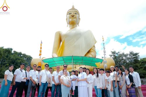 ภาพ No.169471:พิธีทอดกฐิน ณ วัดถ้ำเจริญธรรม จ.กาญจนบุรี ในโครงการกฐินสามัคคีทั่วไทย 30,000 วัด บูชาธรรม 80 ปี หลวงพ่อธัมมชโย โดยคณะศิษยานุศิษย์วัดพระธรรมกาย วันที่ 20 ตุลาคม พ.ศ. 2567