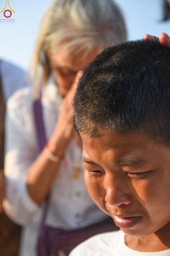 ภาพ No.133197:พิธีตัดปอยผม ธรรมทายาท โครงการสามเณรฟื้นฟูพระพุทธศาสนาทั่วไทย ณ ศูนย์ปฏิบัติธรรมวิหารแดง ตำบลเจริญธรรม อำเภอวิหารแดง จ.สระบุรี  วันที่ 31  มีนาคม พ.ศ. 2567