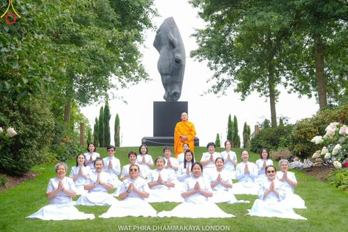 ภาพ No.151576:คณะสงฆ์และสาธุชน วัดพระธรรมกายลอนดอน ได้จัดปฎิบัติธรรมบูชาธรรม 80 ปี หลวงพ่อธัมมชโย เนื่องในวันธรรมชัย ระหว่างวันที่ 24-27 สิงหาคม พ.ศ. 2567