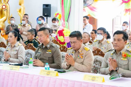 ภาพ No.87988:การลงพื้นที่ตรวจเยี่ยมและติดตามผลการดำเนินงาน โครงการสร้างความปรองดองสมานฉันท์ โดยใช้หลักธรรมทางพระพุทธศาสนา "หมู่บ้านรักษาศีล5" จังหวัดปทุมธานี