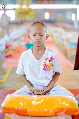 ภาพ No.214575:วันศุกร์ที่ 4 เมษายน พ.ศ.2568 นาคธรรมทายาทตักบาตรพระพี่เลี้ยง ในโครงการบรรพชาสามเณร ฟื้นฟูพระพุทธศาสนาทั่วไทย ณ วิหารคด 22 วัดพระธรรมกาย