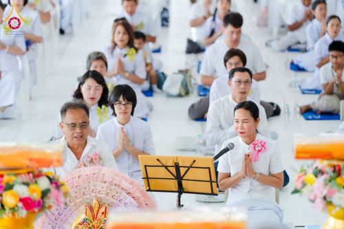 ภาพ No.174008:พิธีทอดกฐิน ศูนย์เบญจธรรม จ.ปทุมธานี ในโครงการกฐินสามัคคีทั่วไทย 30,000 วัด บูชาธรรม 80 ปี หลวงพ่อธัมมชโย โดยคณะศิษยานุศิษย์วัดพระธรรมกาย วันที่ 11 พฤศจิกายน พ.ศ. 2567