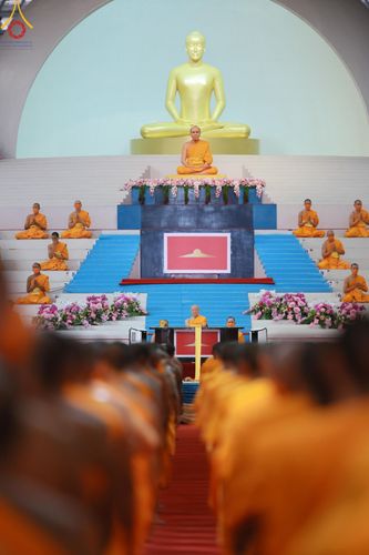 ภาพ No.123164:พระธรรมยาตรารับประกาศนียบัตร และพระของขวัญ ในวันอาทิตย์ต้นเดือนที่ 4 กุมภาพันธ์ พ.ศ.2567 ณ สภาธรรมกายสากล วัดพระธรรมกาย