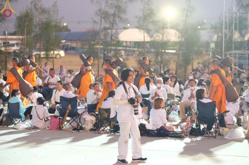 ภาพ No.116935:V.16 เป็นทีม การเตรียมงาน เก็บงาน การรับบุญของเจ้าหน้าที่หน่วยงานต่างๆ เพื่อโครงการธรรมยาตรา กตัญญูบูชามหาปูชนียาจารย์ พระมงคลเทพมุนี (สด จนฺทสโร) พระผู้ปราบมาร อนุสรณ์สถาน 7 แห่ง ปีที่ 12 ระหว่างวันที่ 2 - 31 มกราคม พ.ศ. 2567