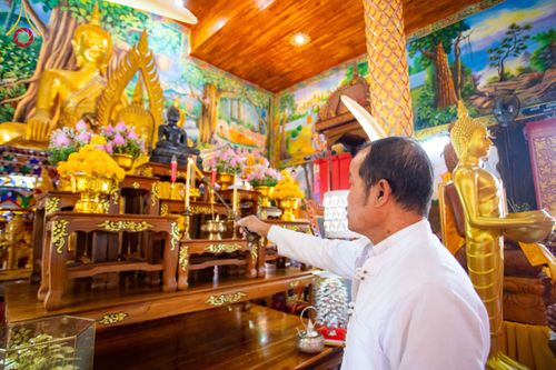 ภาพ No.173381:พิธีทอดกฐิน วัดทาป่าสัก จ.ลำพูน ในโครงการกฐินสามัคคีทั่วไทย 30,000 วัด บูชาธรรม 80 ปี หลวงพ่อธัมมชโย โดยคณะศิษยานุศิษย์วัดพระธรรมกาย วันที่ 3 พฤศจิกายน พ.ศ. 2567