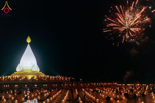 ภาพ No.211709:วันอาทิตย์ที่ 16 มีนาคม พ.ศ. 2568 พิธีจุดประทีปถวายเป็นพุทธบูชา ฉลองปทุมเจดีย์ (เจดีย์พระพุทธเจ้า 5 พระองค์) ณ ศูนย์อบรมเยาวชนปัตตานี