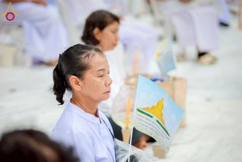 ภาพ No.261868:วันที่ 14 ตุลาคม พ.ศ. 2568 พิธีกลั่นแผ่นดิน โปรยทรายตอกเสาเข็มมหามงคลต้นแรก  สร้างองค์พระเจดีย์และจุดประทีปถวายเป็นพุทธบูชา ณ ศูนย์ปฏิบัติธรรมชัยนาท ต.ธรรมามูล อ.ชัยนาท จ.ชัยนาท