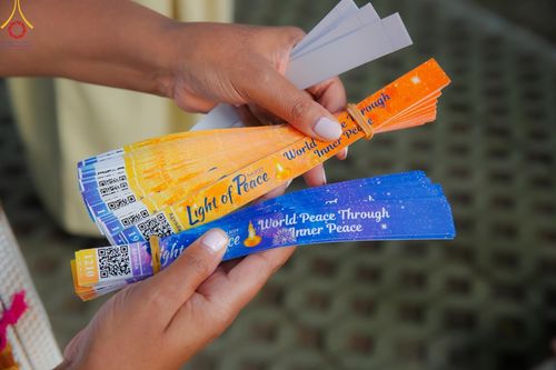 ภาพ No.156365:วัดพุทธบาหลีและวัดพระธรรมกาย จัดปฏิบัติธรรมนานาชาติ 1,151 คนจาก 78 ประเทศ ใน "วันสันติภาพสากล" ณ บาหลี อินโดนีเซีย วันเสาร์ที่ 21 กันยายน พ.ศ. 2567 เวลา 16.00-21.00 น. ณ พิพิธภัณฑ์ ARMA เมืองอูบุด จังหวัดบาหลี ประเทศอินโดนีเซีย