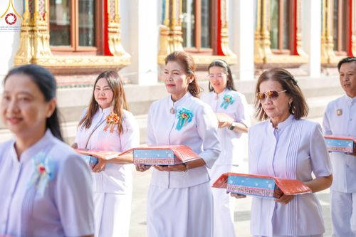 ภาพ No.189556:พิธีทอดผ้าป่าทำนุบำรุงศาสนสถาน ในโครงการธรรมยาตรา กตัญญูบูชา มหาปูชนียาจารย์ พระมงคลเทพมุนี(สด จนฺทสโร) พระผู้ปราบมาร อนุสรณ์สถาน 7 แห่ง ปีที่ 13 ณ วัดสองพี่น้อง ต.ต้นตาล อ.สองพี่น้อง จ.สุพรรณบุรี วันที่ 5 มกราคม พ.ศ. 2568