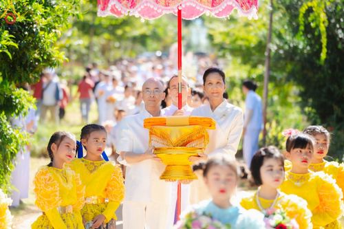 ภาพ No.95519:ปฐมกฐินศูนย์ปฏิบัติธรรมแก้วภูเรือ เพื่อสร้าง "มหาวิหาร" ณ ศูนย์ปฏิบัติธรรมแก้วภูเรือ อ.ภูเรือ จ.เลย วันเสาร์ที่ 18 พฤศจิกายน พ.ศ. 2566