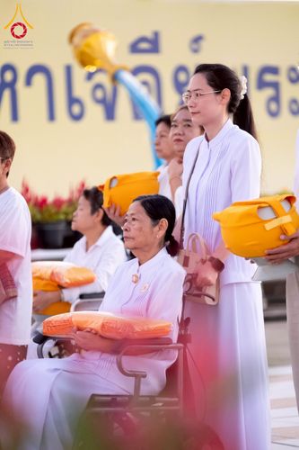 ภาพ No.276593:วันเสาร์ที่ 6 ธันวาคม  พ.ศ. 2568 พิธีเวียนประทักษิณและพิธีวันทาเจดีย์ โครงการอุปสมบทบูชาธรรมมหาปูชนียาจารย์ ประจำปี พ.ศ.2568 โครงการบวชพระนานาชาติ AEC และ WAB รุ่น CEO (นักบริหาร) รุ่นที่ 5 ณ มหาธรรมกายเจดีย์ วัดพระธรรมกาย