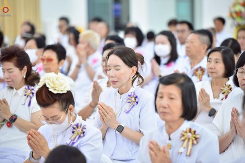 ภาพ No.230059:วันพฤหัสบดีที่ 26 มิถุนายน พ.ศ. 2568 พิธีทอดผ้าป่าฉลองอาคารชุดศูนย์ปฏิบัติธรรมน้ำใสใจสว่าง น้อมบูชาธรรมอายุวัฒนะมงคล 81 ปี หลวงพ่อธัมมชโย ณ ศูนย์ปฏิบัติธรรมน้ำใสใจสว่าง เขตบางกอกน้อย กรุงเทพมหานคร