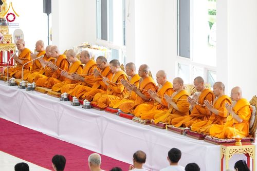 ภาพ No.152480:พิธียกฉัตรขาว 5 ชั้น กางกั้นถวายองค์พระประธาน อาคารปฏิบัติธรรมวัดสายสุวพรรณ ต.คลองสี่ อ.คลองหลวง จ.ปทุมธานี วันเสาร์ที่ 7 กันยายน พ.ศ. 2567