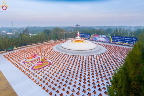 ภาพ No.108186:พระธรรมยาตราร่วมปฏิบัติธรรม และถ่ายภาพหมู่ประวัติศาสตร์ วันที่ 8 มกราคม พ.ศ. 2567  ณ อนุสรณ์สถานบางนางแท่น จ.นครปฐม