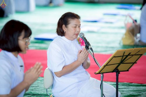 ภาพ No.255250:วันที่ 12 ตุลาคม พ.ศ. 2568 พิธีอัญเชิญพระบรมสารีริกธาตุและบรรจุ ลงในพระเกตุพระประธาน , พิธีทอดกฐินสามัคคีทั่วไทย 30,000 วัด โดยคณะศิษยานุศิษย์ วัดพระธรรมกาย  บูชาธรรม 81 ปี หลวงพ่อธัมมชโย ณ ธุดงคสถานเขาย้อย จ.เพชรบุรี