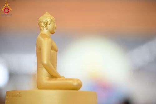 ภาพ No.59931:พิธีเจริญพระพุทธมนต์ "ฉลองอายุวัฒนมงคล 80 ปี หลวงพ่อธัมมชโย" พิธีถวายไทยธรรม คณะสงฆ์ 10,000 กว่าวัดทั่วประเทศ ในวันคุ้มครองโลก วันจันทร์ที่ 22 เมษายน พ.ศ. 2567 ณ สภาธรรมกายสากล วัดพระธรรมกาย จ.ปทุมธานี